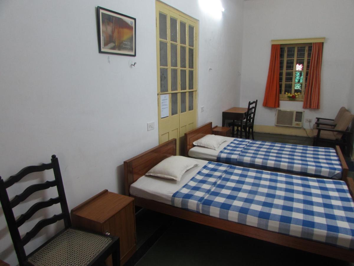 Ywca Gallway Guest House Calcutta Buitenkant foto